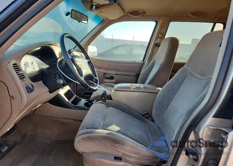 1997 Ford Explorer from USA, damaged, VIN 1FMDU34E9VUB80863